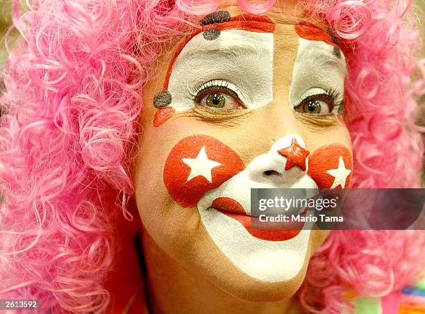 Clown Hair Wig Photos and Premium High Res Pictures - Getty Images