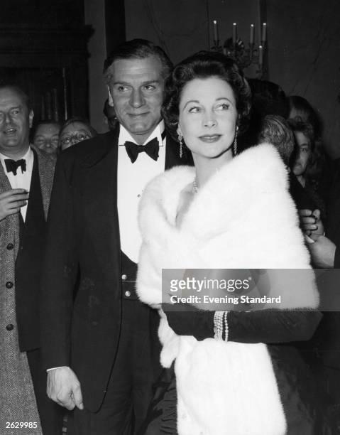 English actor and director Sir Laurence Olivier, with his second wife, English actress Vivien Leigh.