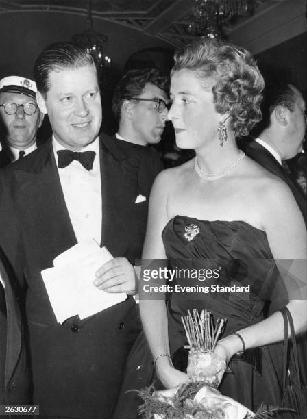 Edward John Spencer , the 8th Earl Spencer, father of Lady Diana Frances Spencer , with his first wife.