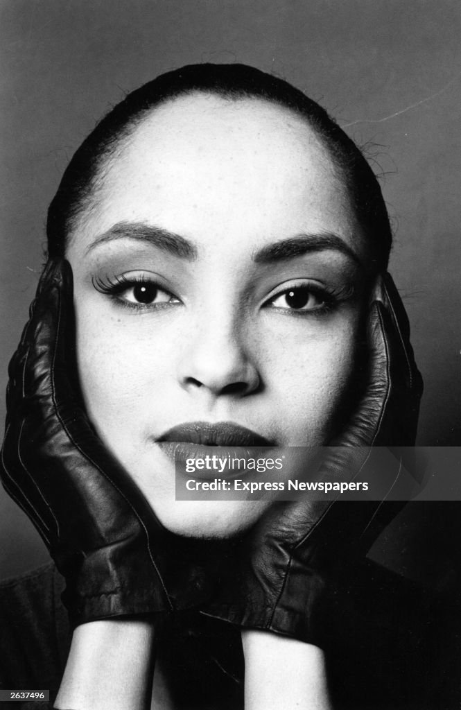 Samea Singer Nigerian-born British singer and songwriter Sade . News Photo - Getty ...