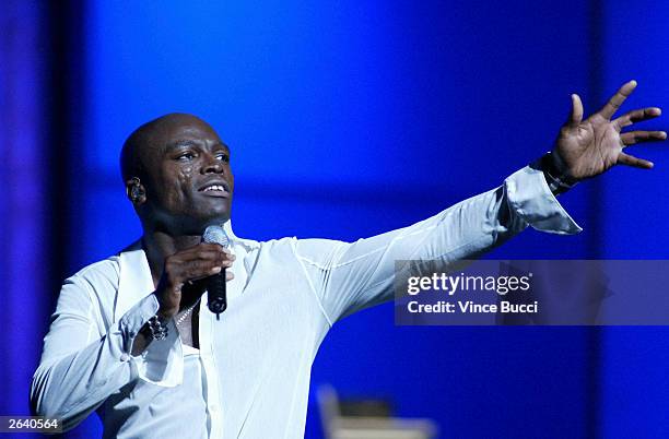Recording artist Seal performs at the Neil Bogart Tour For A Cure benefit concert at the Kodak Theatre on October 23, 2003 in Hollywood, California....