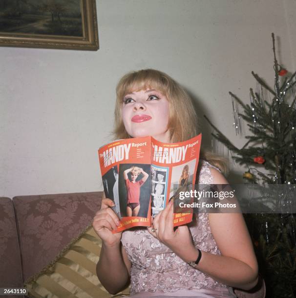 Mandy R Davis Photo 216 Mandy Rice Davies Photos & High Res Pictures - Getty Images