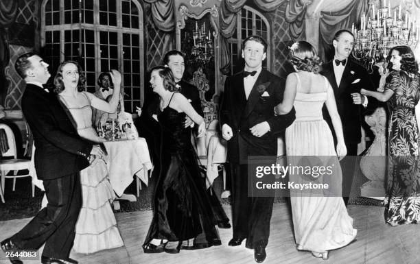 Eleanor Reed 256 Eleanor Allen Stock Photos, High-Res Pictures, and Images - Getty ...