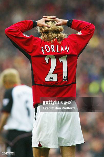 Diego Forlan of United put his hands to his head during the FA Barclaycard Premiership match between Manchester United and Fulham at Old Trafford on...