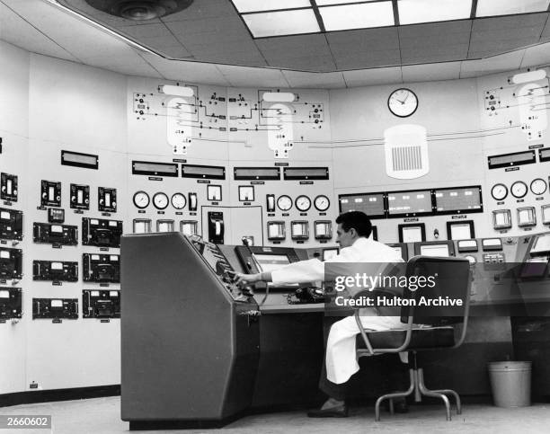 Nuclear Instrument Module 21,129 Nuclear Reactors Stock Photos, High-Res Pictures, and Images ...