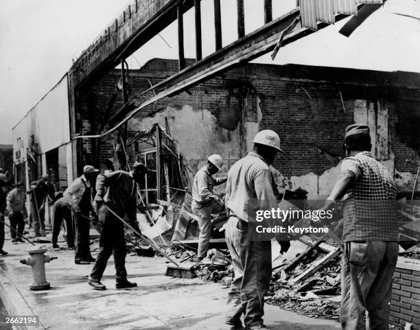 15,633 The La Riot Stock Photos, High-Res Pictures, and Images - Getty ...