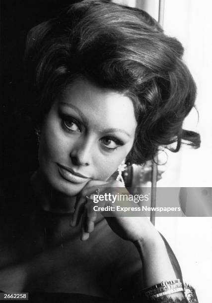 Italian film actress, Sophia Loren at a photocall.