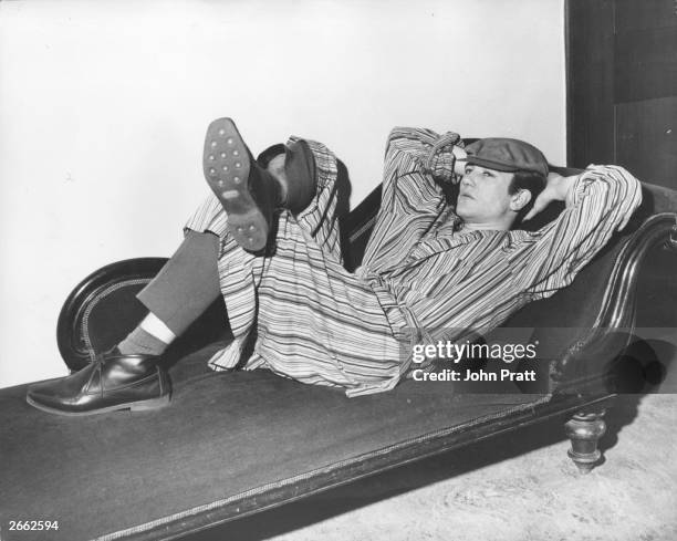 Actor and star of 'Billy Liar', Albert Finney relaxes in a theatre dressing room. Original Publication: People Disc - HD0088