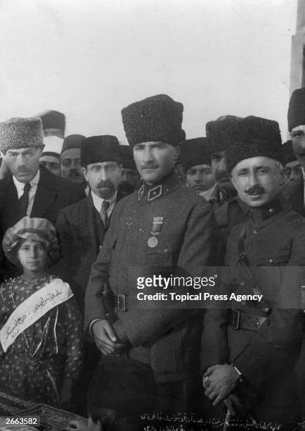 Mustafa Kemal Ataturk , Turkish general and statesman, and Rafet Pasha .