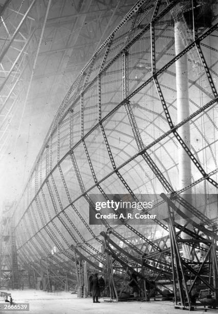 Zeppelin Frame 83 Framework Of Zeppelin Stock Photos, High-Res Pictures, and Images ...