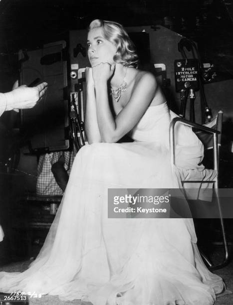 American actress Grace Kelly on the set of 'To Catch A Thief', some of which was filmed on the riviera, where she met Prince Rainier of Monaco, whom...