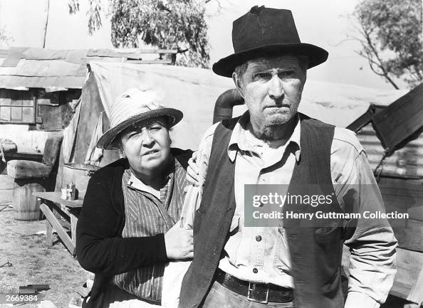 Ma Jode Jane Darwell as Ma Joad and Russell Simpson as Pa Joad in the film ...