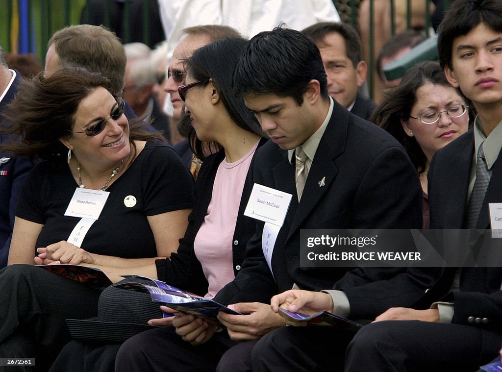 Ilan Ramon Space shuttle Columbia Israeli Astronaut Ilan Ramon's wife, Rona ...