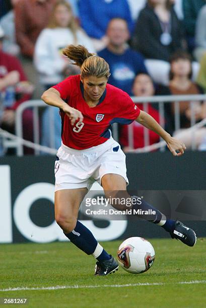Mia Hamm of the USA controls the ball against Germany during the semifinals of the FIFA Women's World Cup match on October 5, 2003 at PGE Park in...
