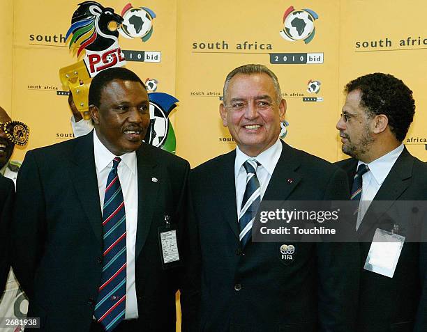 Fifa Technical Inspection leader Jan Peeters with SA 2010 Bid Chairman Irvin Khoza and Bid CEO Danny Jordaan as the FIFA Committee arrives in...