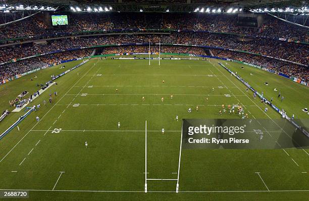 General view during the Rugby World Cup Pool A match between Australia and Ireland at Telstra Dome November 1, 2003 in Melbourne, Australia.
