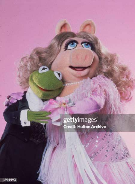 Kermit and Miss Piggy fall head over heels in love in Jim Henson's 'The Great Muppet Caper'.