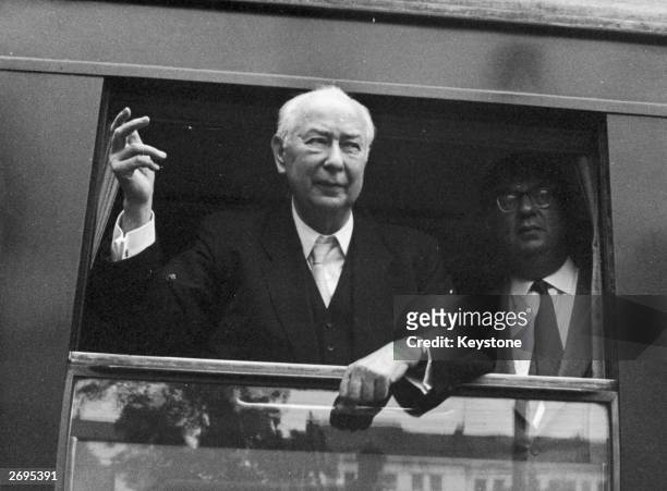 Retiring President of the Federal Republic of Germany, Theodor Heuss on his way to his private home in Stuttgart. A founding figure of the Free...