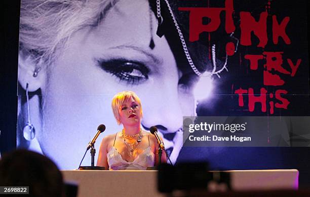 Pink This Pink Try Photos and Premium High Res Pictures - Getty Images