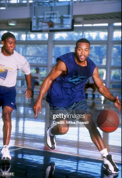 Distill Ocean Tilsætningsstof Roy Jones Jr. trains for fight up at the Nike Campus in Portland,... News Photo - Getty Images Distill Ocean Tilsætningsstof Roy Jones Jr. trains for fight up at the Nike Campus in Portland,... News Photo - Getty Images