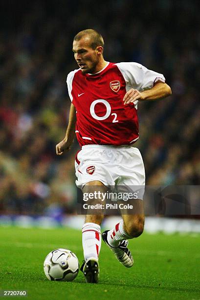Freddie Ljungberg of Arsenal takes the ball into his stride during the FA Barclaycard Premiership match between Arsenal and Tottenham Hotspur on...