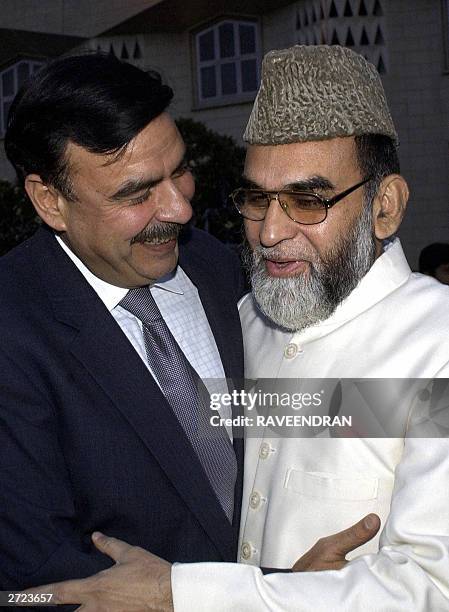 Pakistan Rasheed Jama Jama Masjid Syed Ahmed Bukhari Photos and Premium High Res Pictures ...