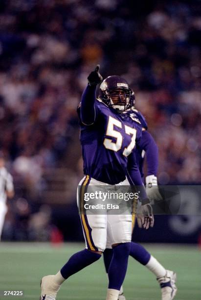 Dwight Rudd Linebacker Dwayne Rudd of the Minnesota Vikings celebrates during a ...