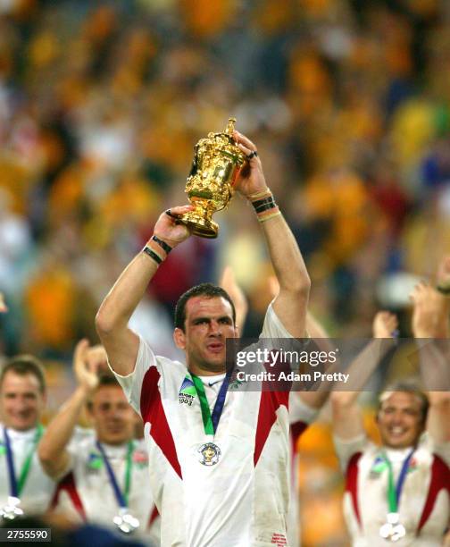 Martin Johnson 2003 World Cup Photos And Premium High Res Pictures martin-johnson-2003-world-cup-photos-and-premium-high-res-pictures