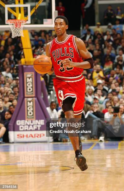 Scottie Pippen of the Chicago Bulls takes the ball up the floor during the game against the Los Angeles Lakers at the Staples Center on November 21,...