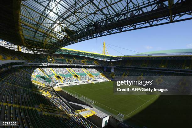 View taken 04 December 2003 of the Estadio Jose de Alvalade in Lisbon, the stadium of the Sporting Lisbon football club. The stadium will host 52.000...