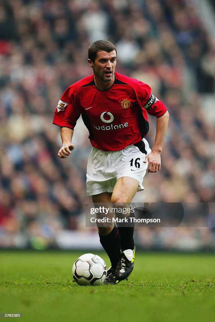 Roy Keane of Manchester United in action