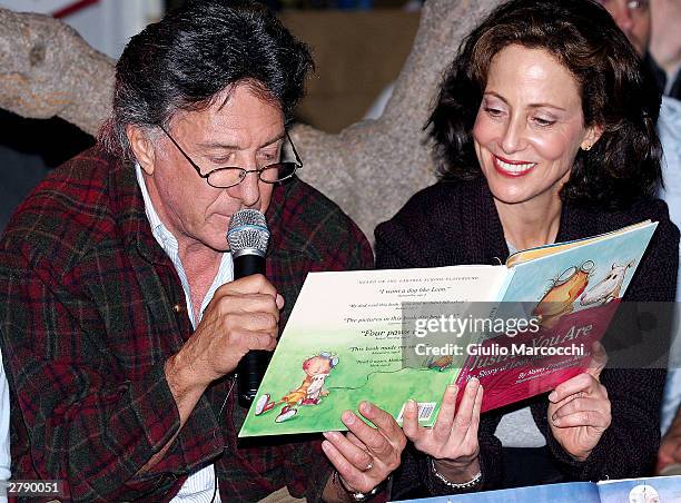 Actor Dustin Hoffman reads 'Just As You Are' by Nancy Freeman Marks on December 6, 2003 in Brentwood, California.