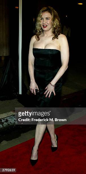 Actor Renee Zellweger attends the film premiere of "Cold Mountain" at the Mann National Theater on December 7, 2003 in Westwood, California. The film...