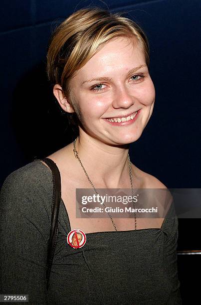 Kirsten Dunst 2003 Photos and Premium High Res Pictures - Getty Images