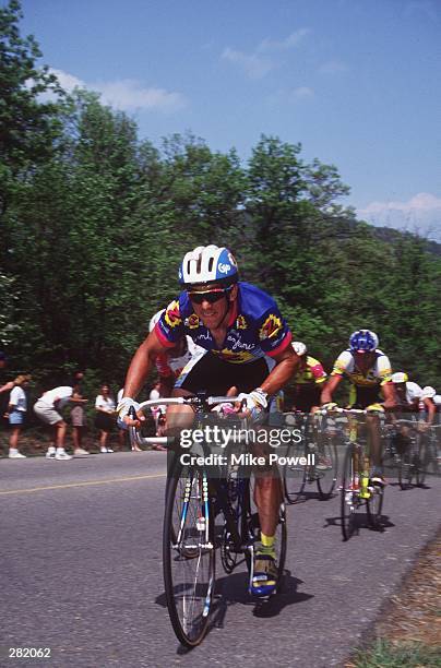 GREG LEMOND, USA, DURING THE 6TH STAGE OF THE 1992 TOUR DUPONT.