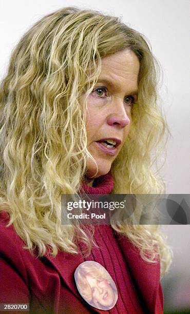 Michelle Blair sister of Green River Killer victim Gisele A. Lovvorn speaks at the sentencing of Gary Ridgway in King County Washington Superior...