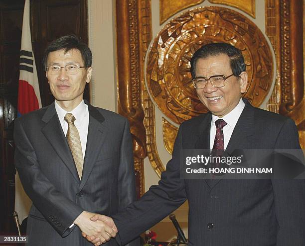 150 Yoon Young Kwan Stock Photos, HighRes Pictures, and Images Getty