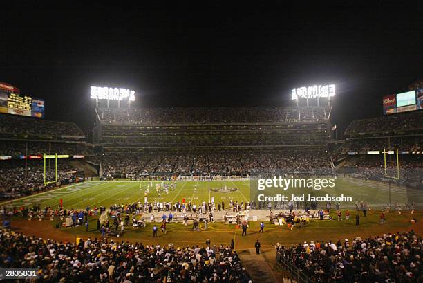 General view of the game between the Green Bay Packers and the Oakland Raiders at the Network Associates Coliseum on December 22, 2003 in Oakland,...