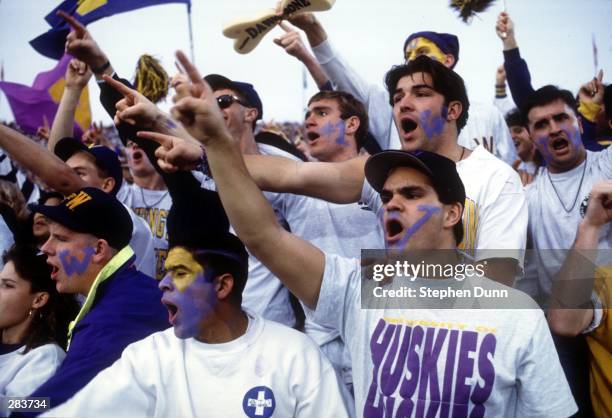 Washington University fans cheer on their team to a 34-14 victory over the University of Michigan in the 1992 Rose Bowl in Pasadena, CA. Mandatory...