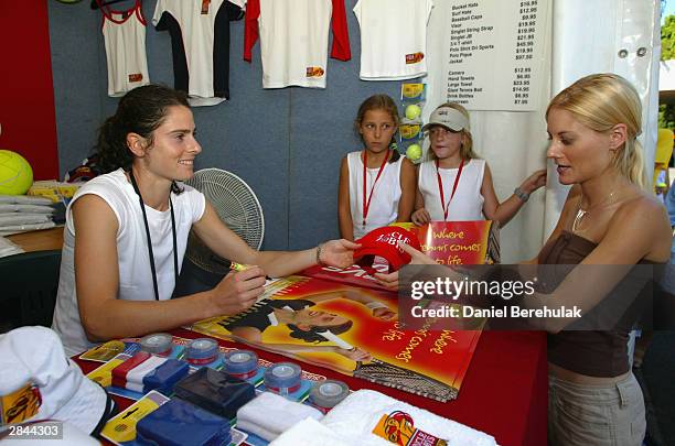 50 Uncle Tobys Hardcourts Day 2 Stock Photos, HighRes Pictures, and