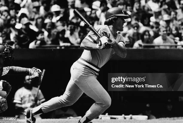 Cincinnati Reds third baseman Pete Rose hits a three-run single off New York Mets pitcher Dwight Gooden during a game at Shea Stadium, Flushing,...