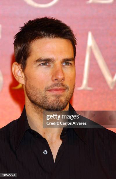 Actor Tom Cruise attends the Spanish Photocall of "The Last Samurai" at the Villamagna Hotel on January 8, 2004 in Madrid, Spain.