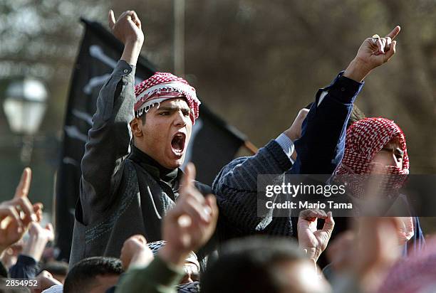 Muslims In Iraq Iraqi Sunni Photos and Premium High Res Pictures - Getty Images