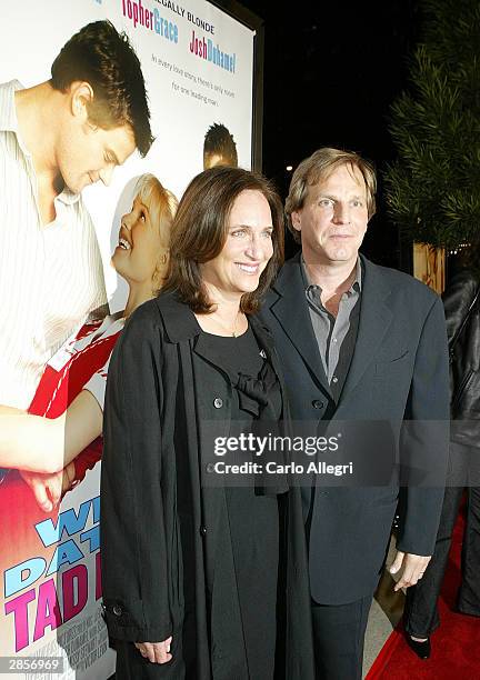 Lucy Fisher and Douglas Wick attend the Dreamworks premiere of 'Win A Date With Tad Hamilton' on January 9, 2004 in Los Angeles.