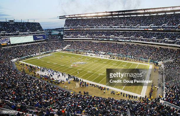 The Green Bay Packers kickoff the football to the Philadelphia Eagles to start the game during the NFC divisional playoffs on January 11, 2004 at...