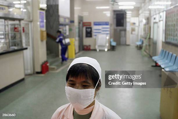 Severe Acute Respiratory Syndrom Photos and Premium High Res Pictures