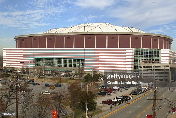 General view of the Georgia Dome before the game between the Atlanta Falcons and the Jacksonville Jaguars on December 28, 2003 in Atlanta, Georgia....