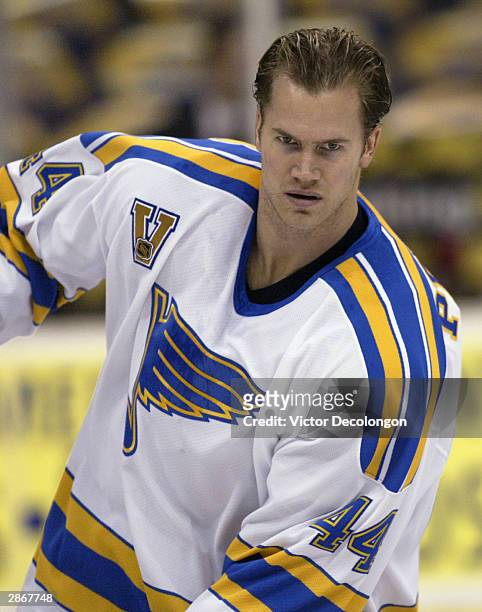 Defenseman Chris Pronger of the St. Louis Blues warms up prior to taking on the Los Angeles Kings on November 15, 2003 at Staples Center in Los...