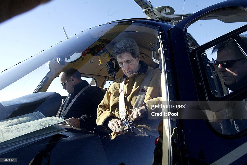Kerry Campaigns For Votes In Iowa