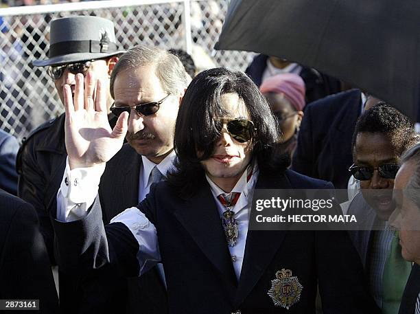 88 Michael Jackson Arrives At Santa Maria Court House For Arraignment 88 Michael Jackson Arrives At Santa Maria Court House For Arraignment